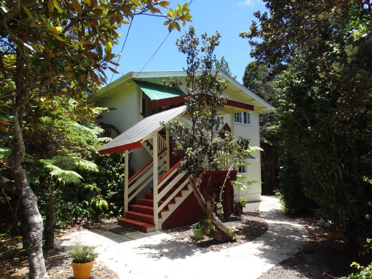 Volcano Hale Exterior photo