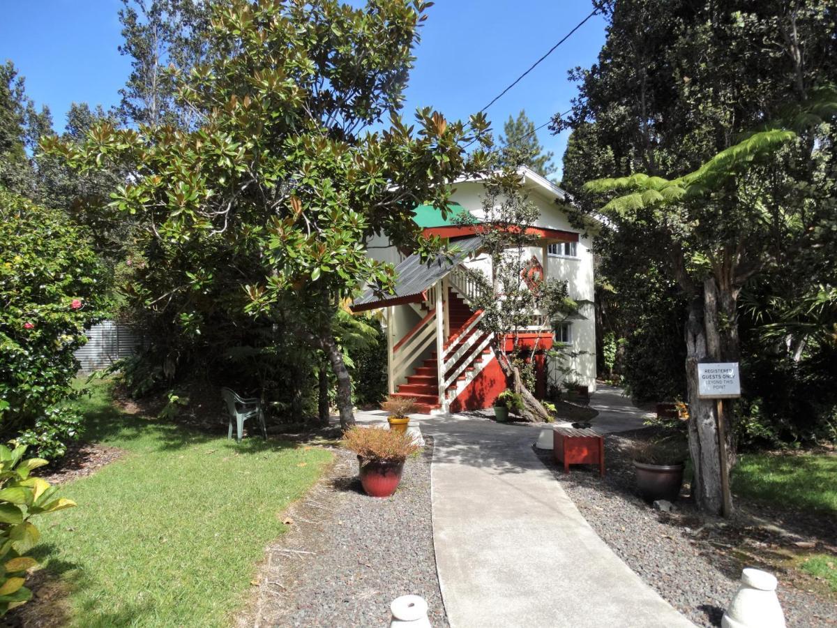 Volcano Hale Exterior photo